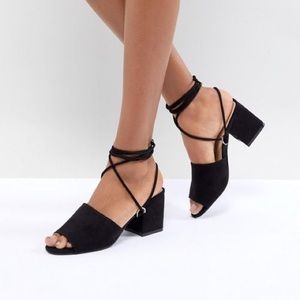 EUC: PUBLIC DESIRE Paddington Tie-Up Block Heels